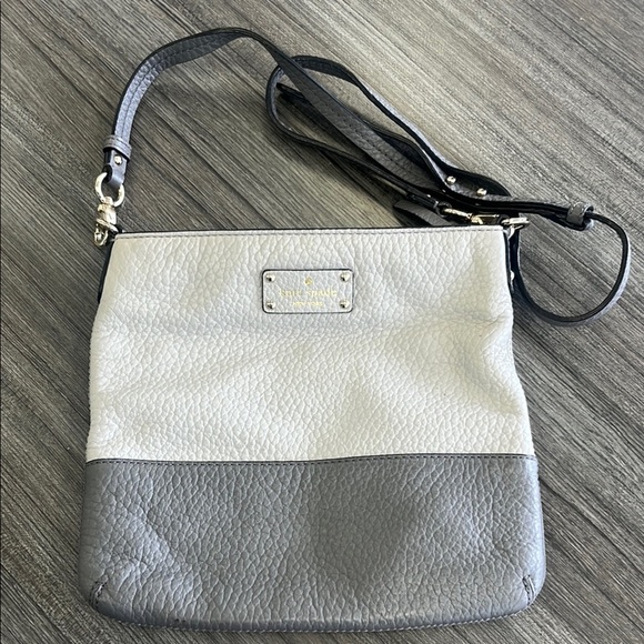 Kate Spade Handbags - Kate Spade Two-Tone Gray  Crossbody Leather Shoulder Bag